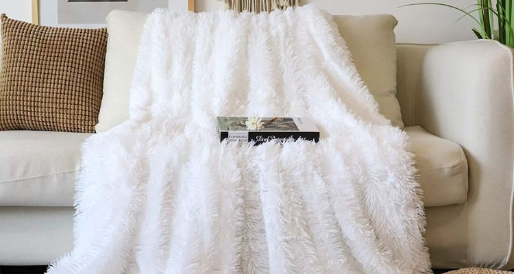 Bring Texture Into Your Winter Home Style